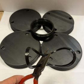 Antenna nyílás fedőelem és gumitömítés gyártása